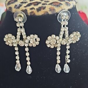 Elegant Silver Crystal Drop Fashion Jewelry Earrings